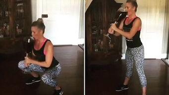 女性深蹲视频,塑形美臀，健康生活新选择